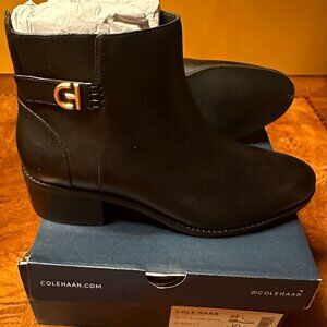 NEW! Cole Haan Holis Block Heel Buckle Black Leather Ankle Bootie Size 10B NIB